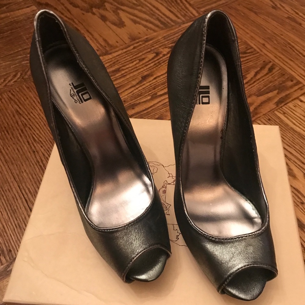 Jennifer Lopez peep toe heels